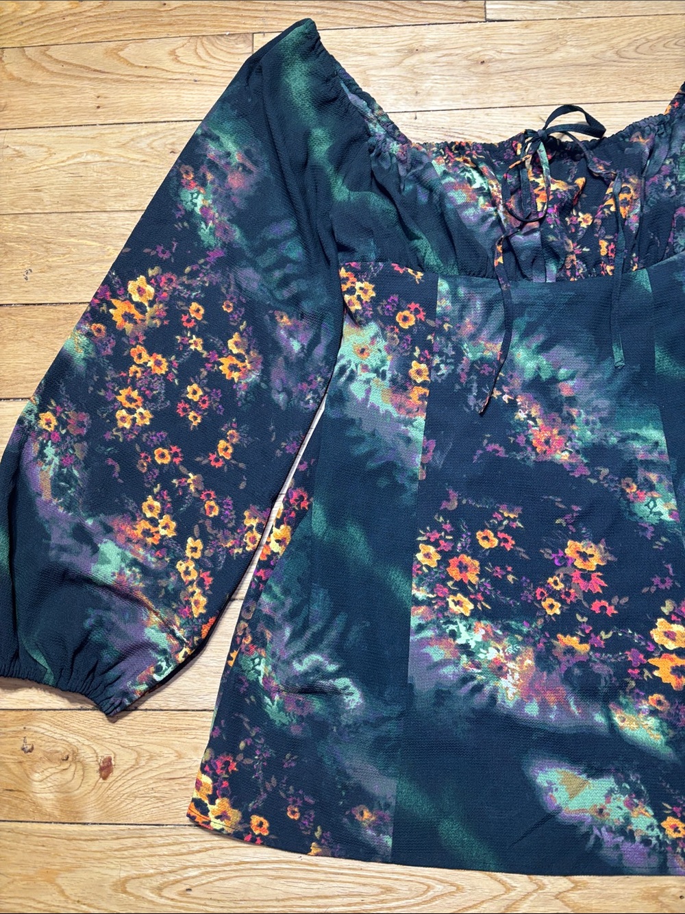 Urban Outfitters Floral Puff Sleeve Mini Dress Size Medium